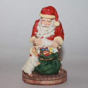 Unknown Brand Resin 4" Santa w. Bag of Presents and Puppies Figurine